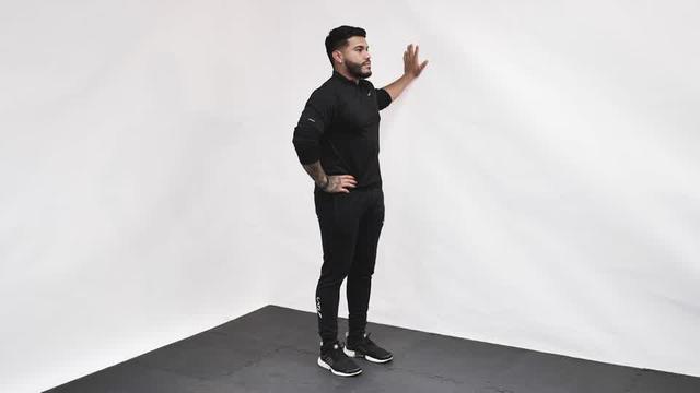 Jefit App screenshot on phone and watch
